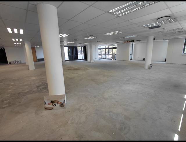 536M² OFFICE TO LET IN WATERFALL